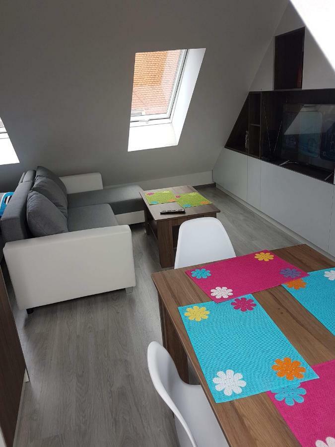 Centrum Apartman S- Dom 바르데요프 외부 사진